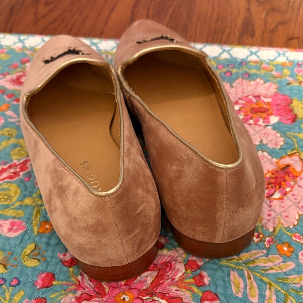 Jack Rogers mauve Velvet Loafers with Dachshund Design - Picture 3 of 6